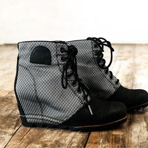 Sorel Women's PDX Lexie Wedge Booties - Size 9 - Houndstooth design